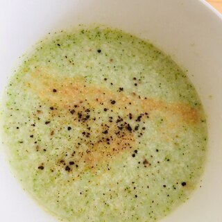 ブロッコリーの豆腐スープ